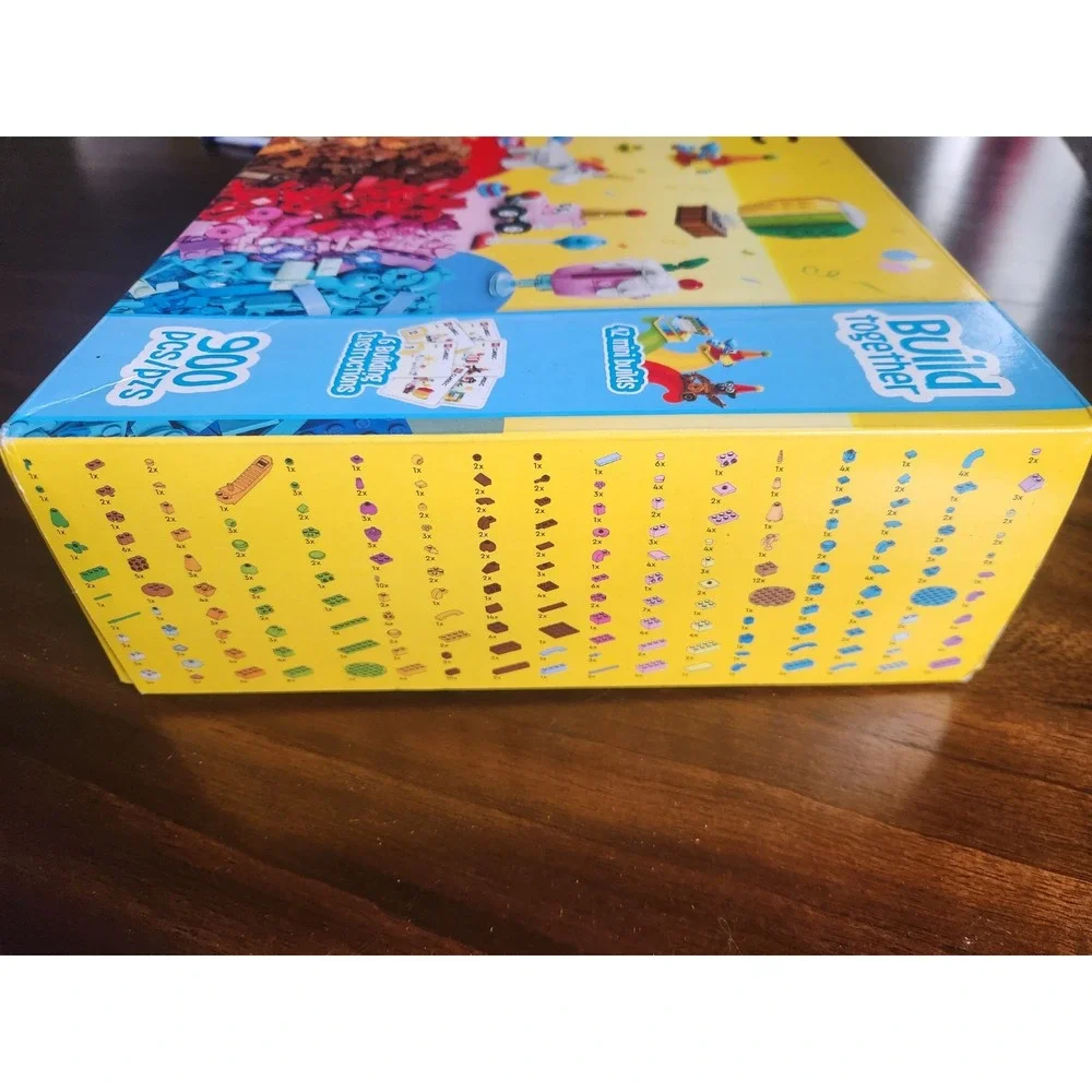 LEGO CLASSIC: Creative Party Box 11029 *New* Sealed bags* Read info. Retired!